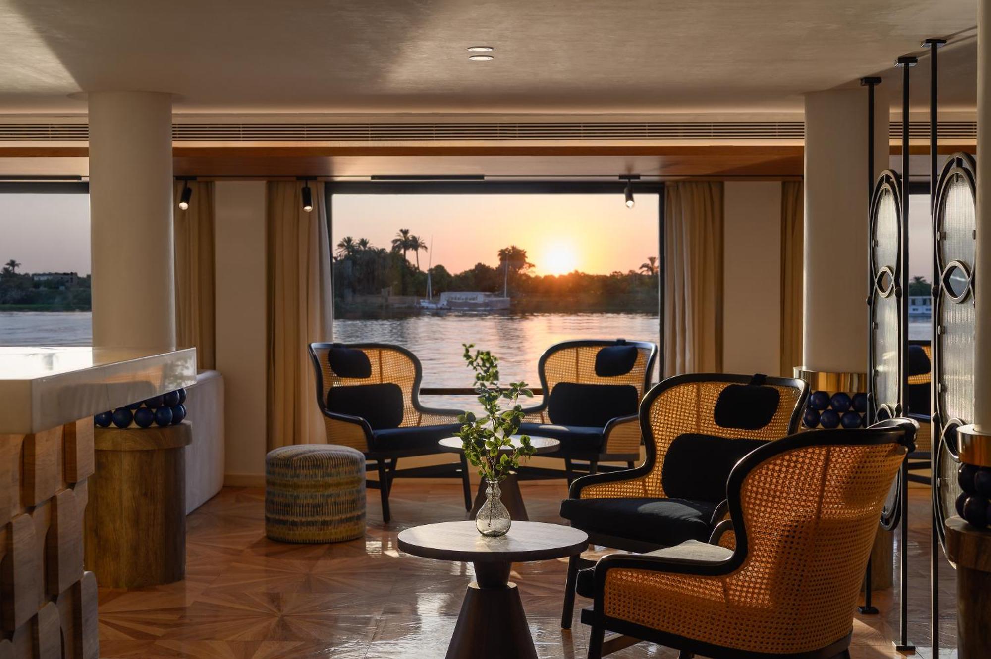 Soleil Nile Cruise - Every Monday From Luxor For 4 & 7 Nights, And Every Friday From Aswan For 3 & 7 Nights Kültér fotó