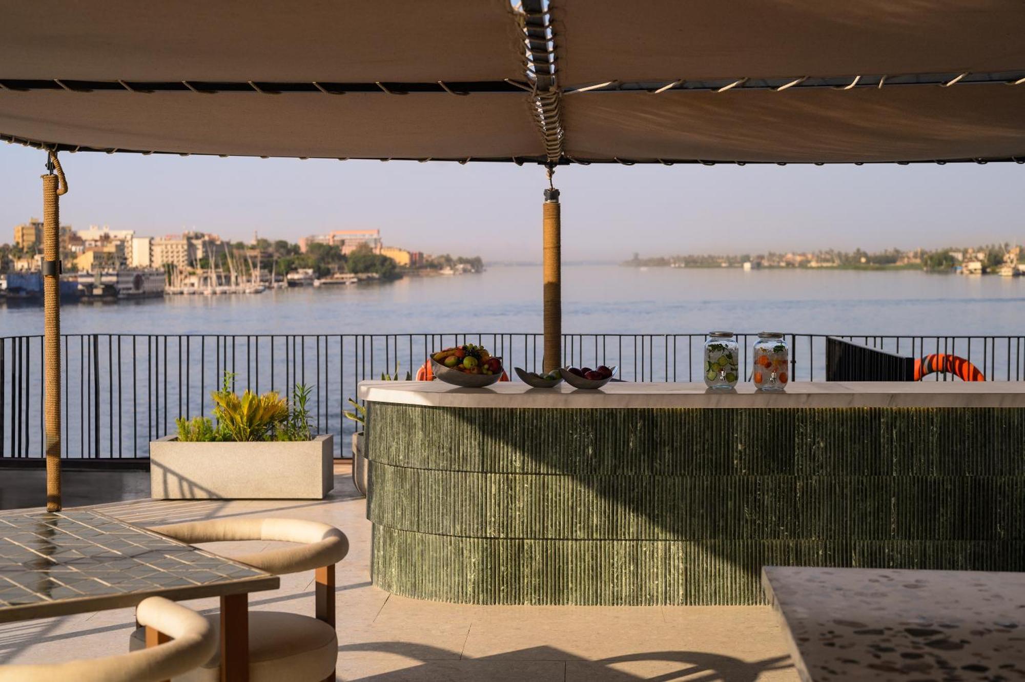 Soleil Nile Cruise - Every Monday From Luxor For 4 & 7 Nights, And Every Friday From Aswan For 3 & 7 Nights Kültér fotó