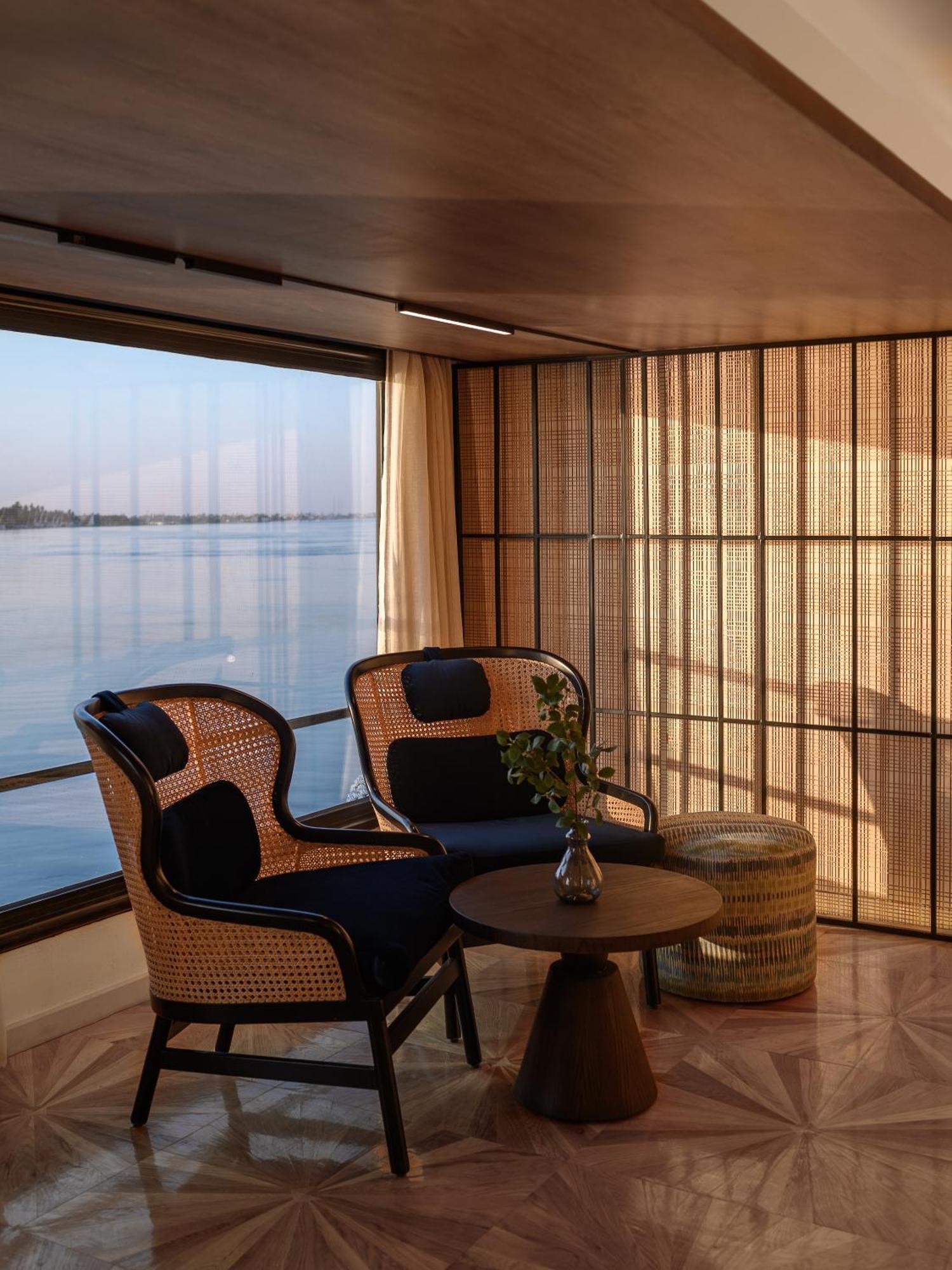 Soleil Nile Cruise - Every Monday From Luxor For 4 & 7 Nights, And Every Friday From Aswan For 3 & 7 Nights Kültér fotó