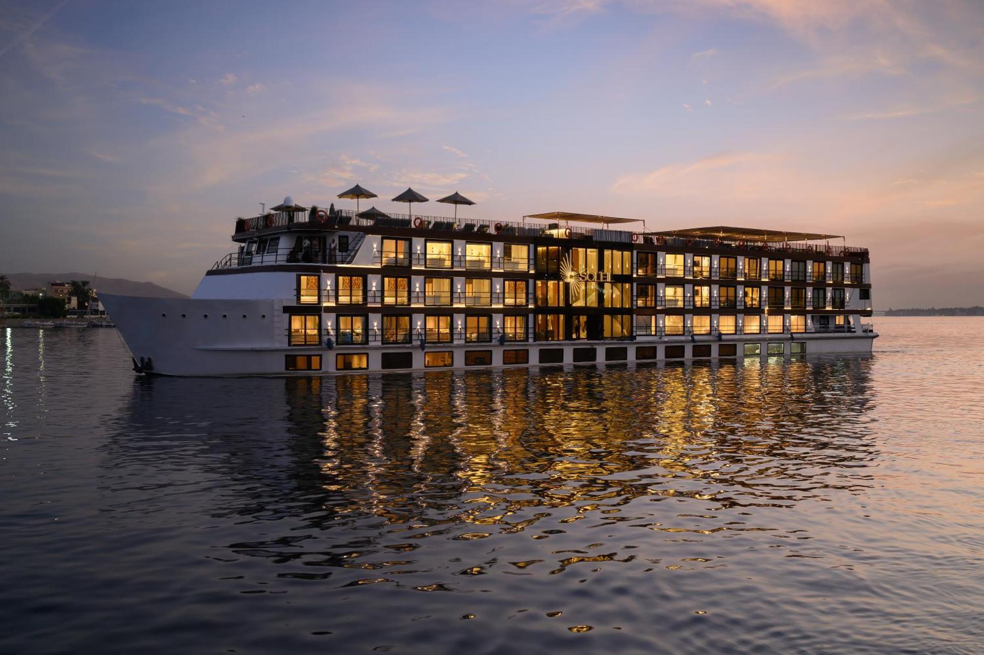 Soleil Nile Cruise - Every Monday From Luxor For 4 & 7 Nights, And Every Friday From Aswan For 3 & 7 Nights Kültér fotó
