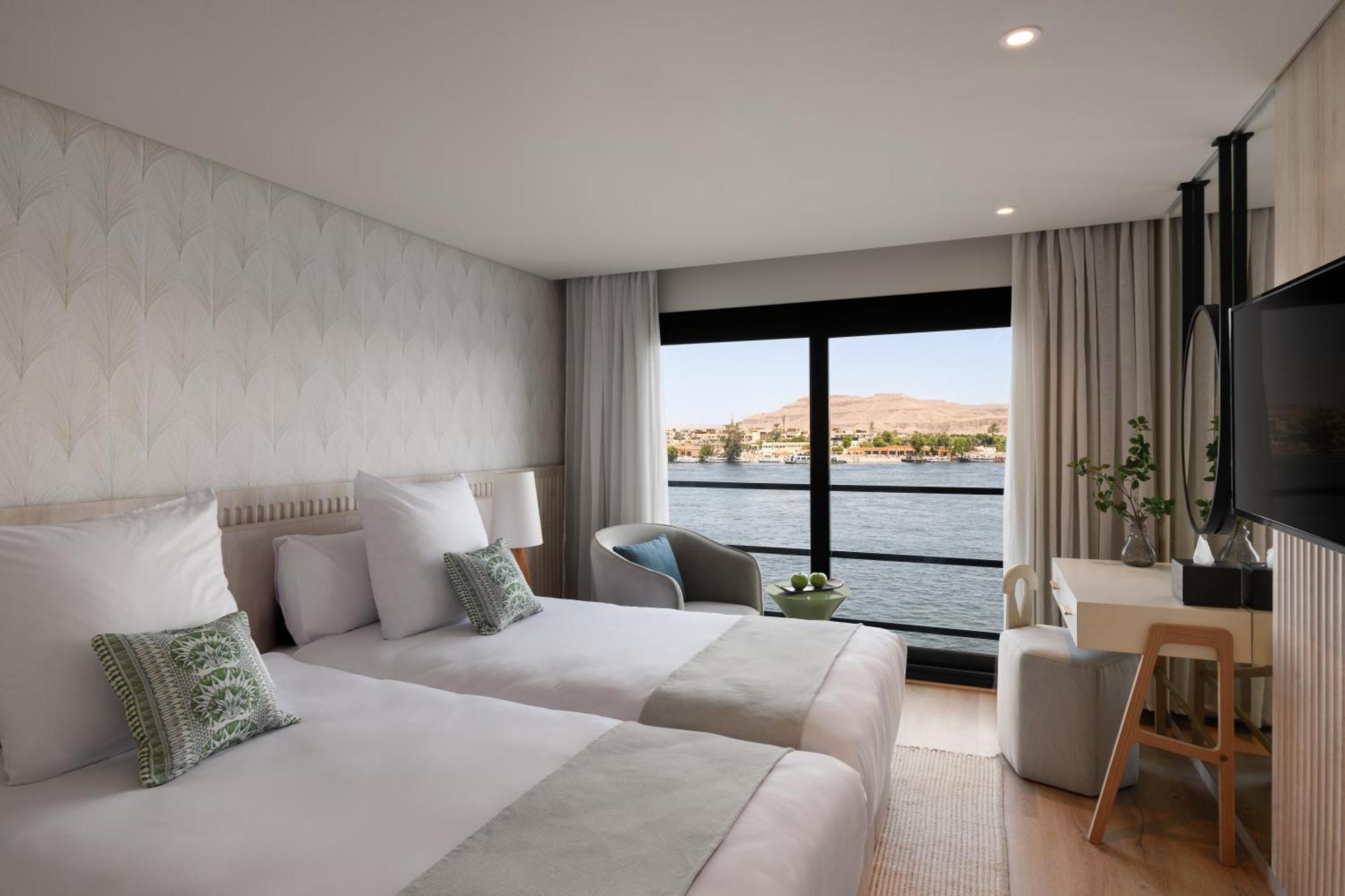 Soleil Nile Cruise - Every Monday From Luxor For 4 & 7 Nights, And Every Friday From Aswan For 3 & 7 Nights Kültér fotó